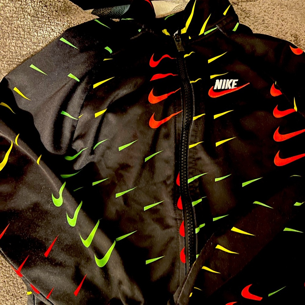 Nike sweatshirt